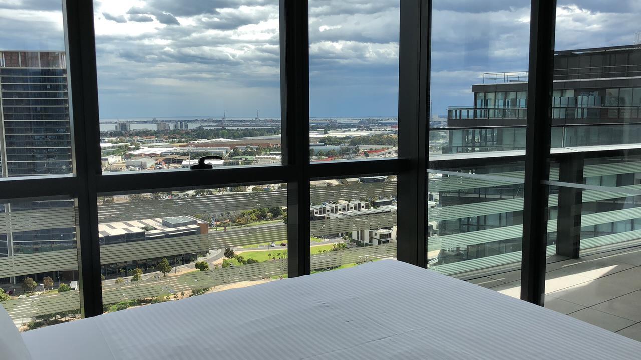 Winston Apartments Docklands Мелбърн Екстериор снимка