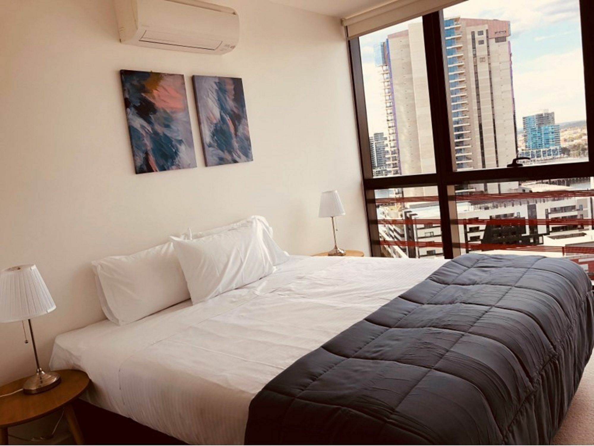 Winston Apartments Docklands Мелбърн Екстериор снимка