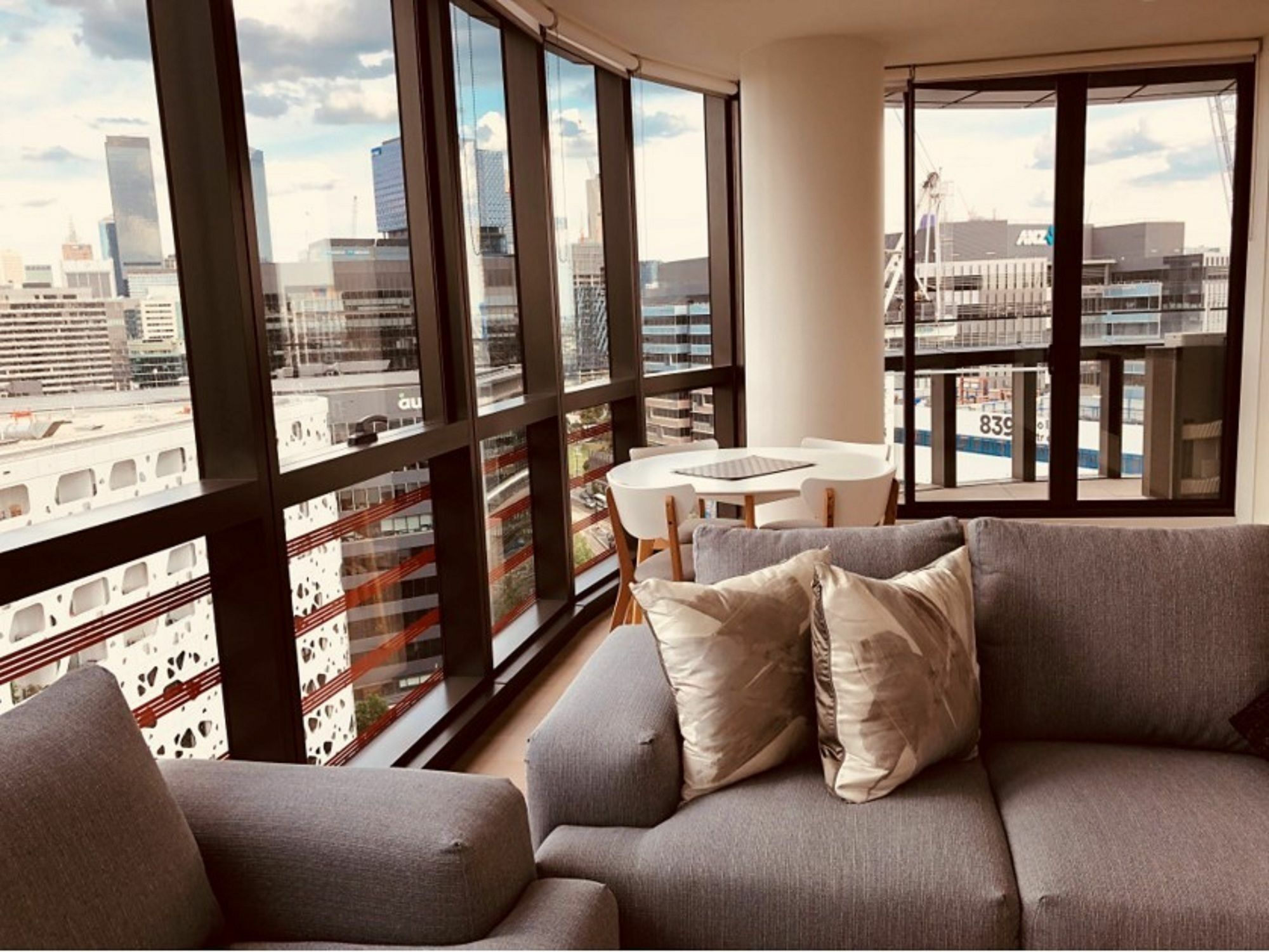 Winston Apartments Docklands Мелбърн Екстериор снимка