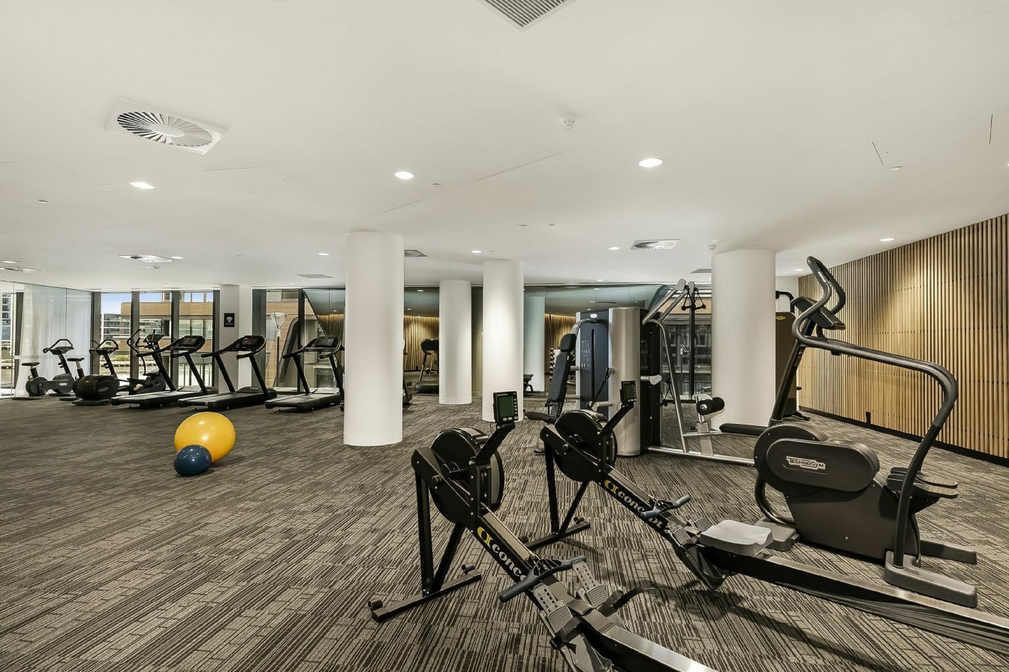 Winston Apartments Docklands Мелбърн Екстериор снимка
