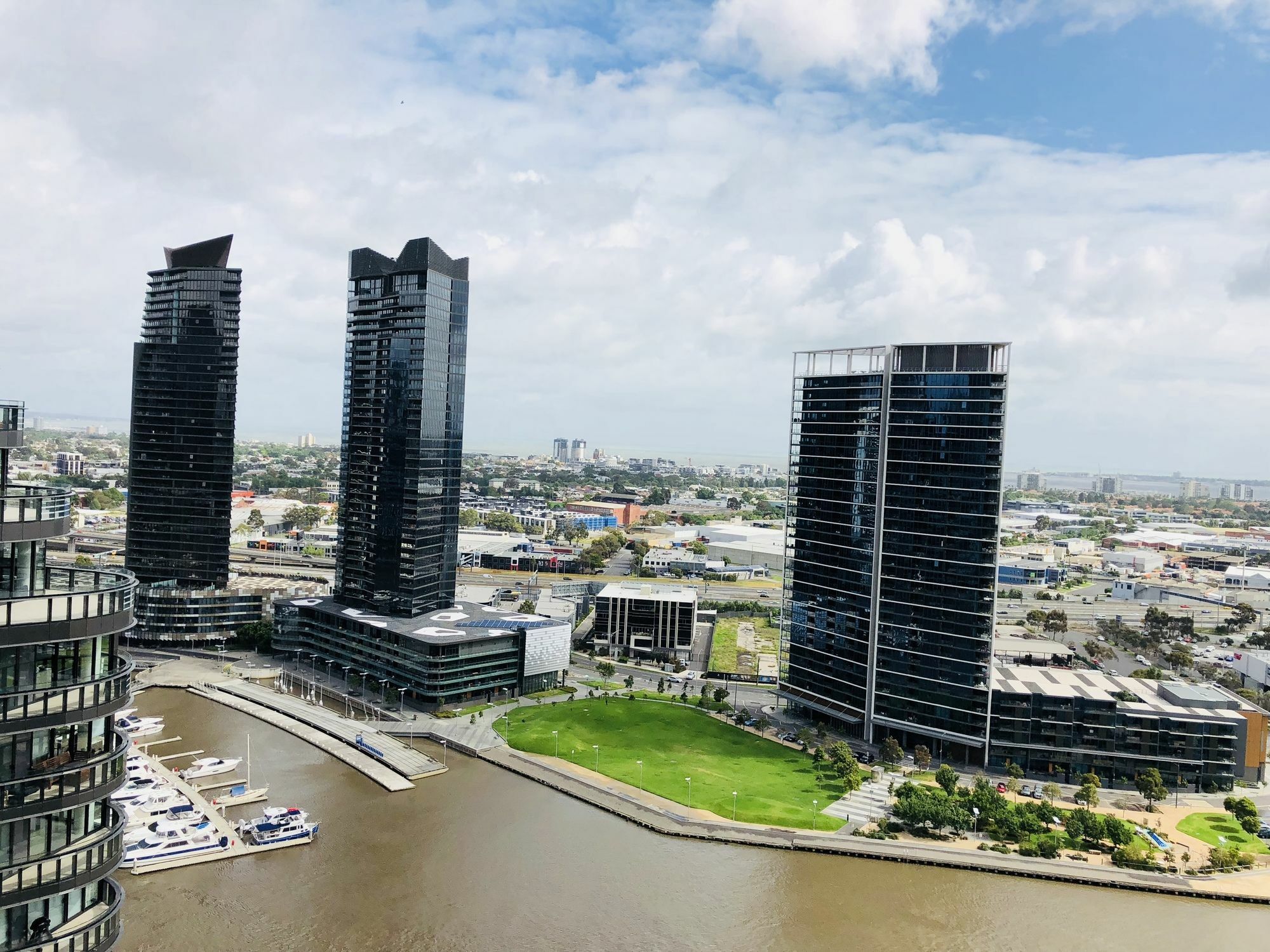 Winston Apartments Docklands Мелбърн Екстериор снимка
